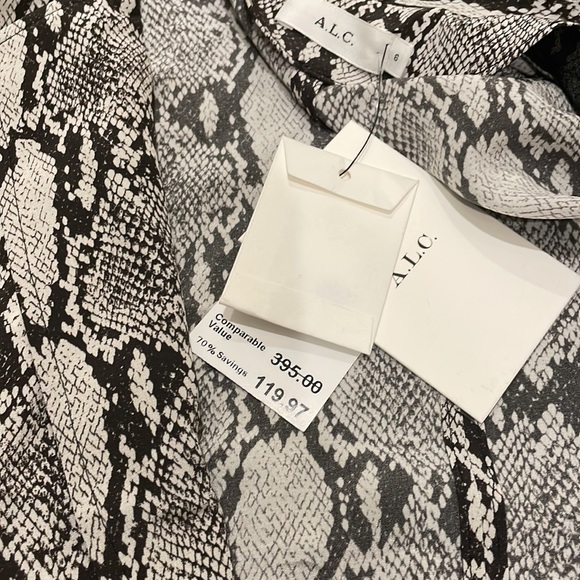 A.L.C. Noreen Python snake print silk oversized blouse NWT - Picture 12 of 16